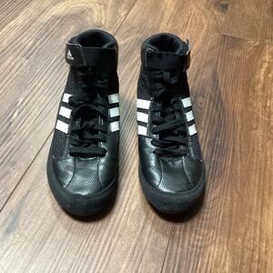 Adidas boys wrestling shoes - Size 2 (youth)